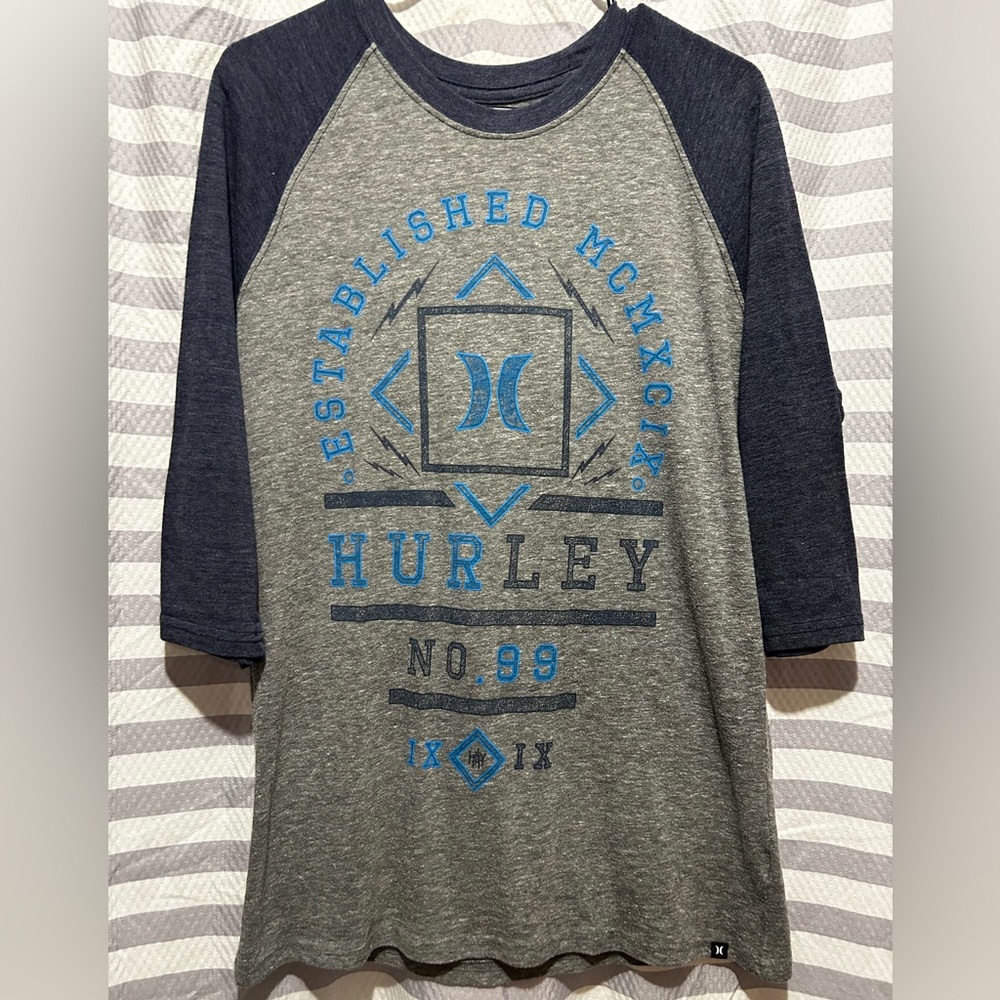 Men’s Hurley Shirt.